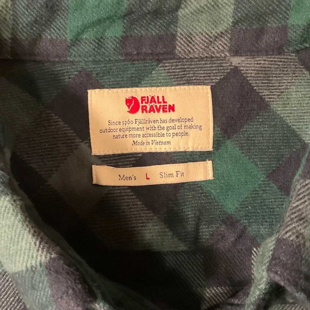 NWT Fjallraven Heavy Flannel Button Down Shirt Mens size Large Slim - Picture 4 of 9